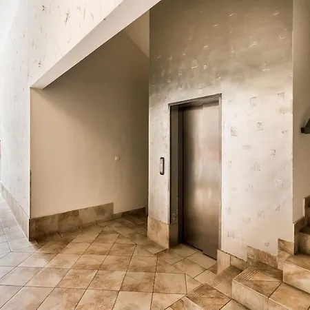 Penthouse Free Parking 2balconies Ac Apartment Budapest